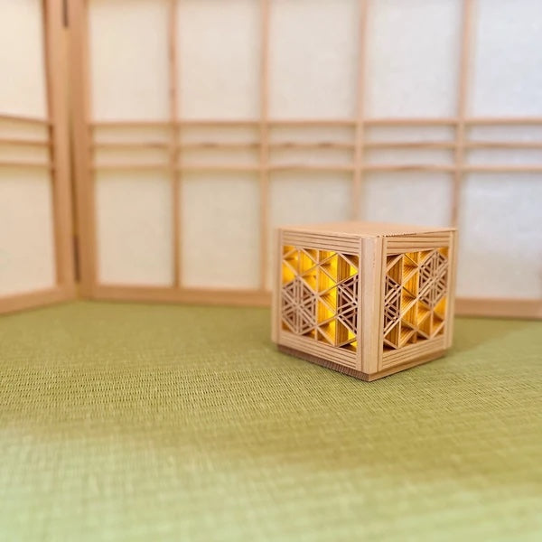 加茂組子のミニ行燈 使用中の灯り（仲介事例）