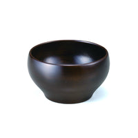 桜の椀 桜〇椀 こげ茶 S―漆のこげ茶で塗られた丸い椀。3つの大きさのうち最も小さい